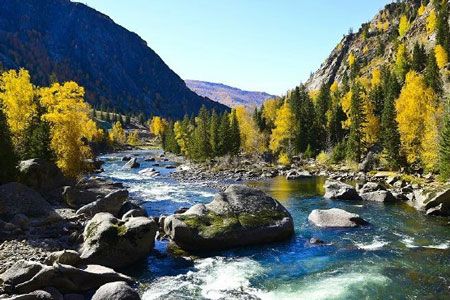 金秋北疆：天池、吐魯番、賽湖、喀納斯、白哈巴、可可托海、古海溫泉9日休閑游